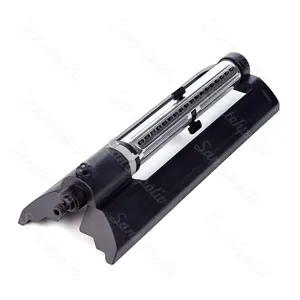 Дощувач, що коливається з 18 форсунками